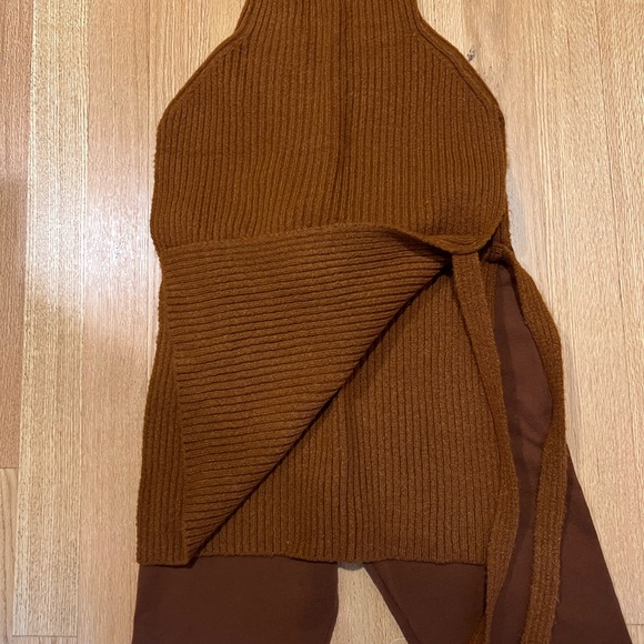 COS dark rust brown lounge pants in lyocell blend. - Picture 7 of 7